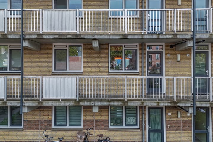 Photo 12 of Staalstraat 32