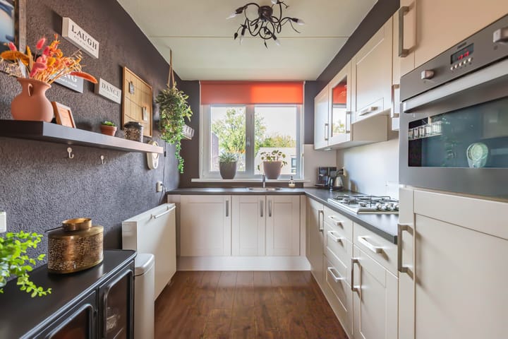 Photo 27 of Staalstraat 32