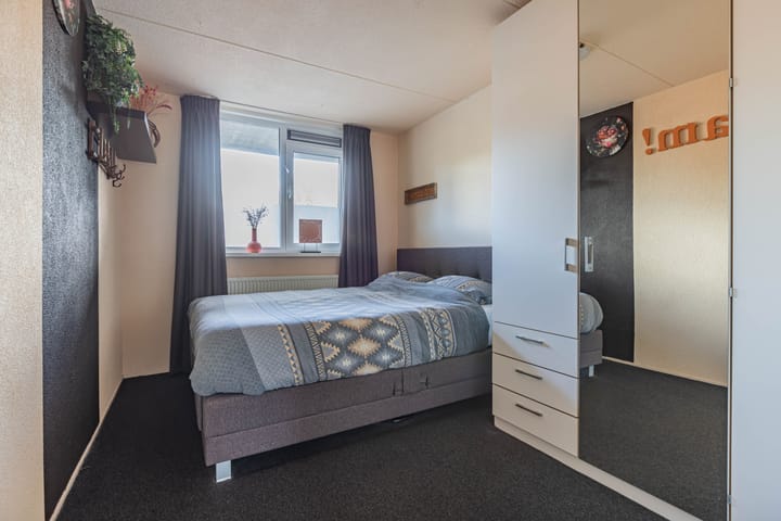 Photo 29 of Staalstraat 32