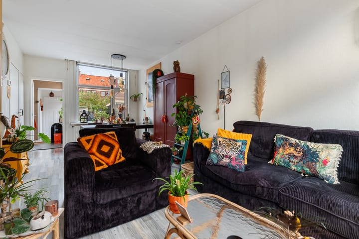 Foto 11 van van Middelantstraat 11