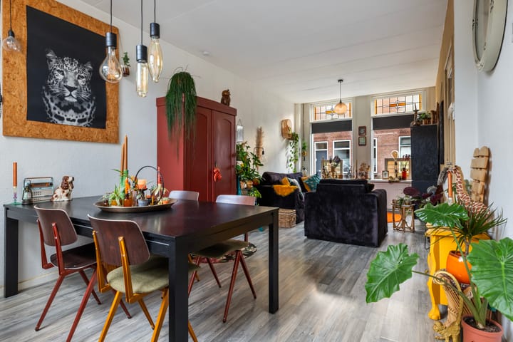 Foto 15 van van Middelantstraat 11