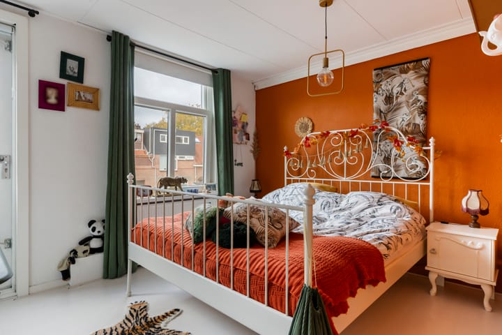 Foto 29 van van Middelantstraat 11