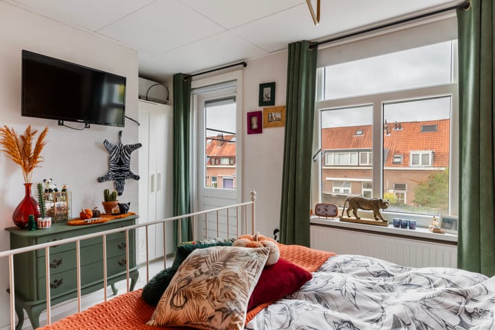 Foto 32 van van Middelantstraat 11