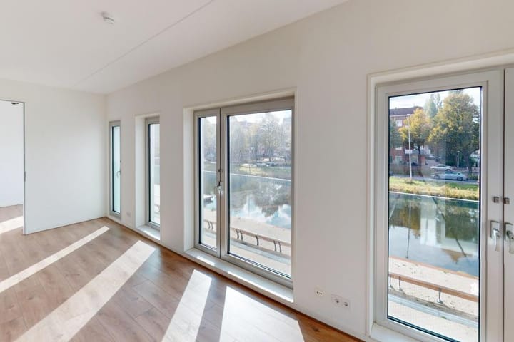 Foto 8 van Haarlemmerweg 1020