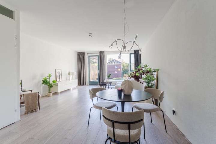 Photo 27 of Salvador Dalístraat 40