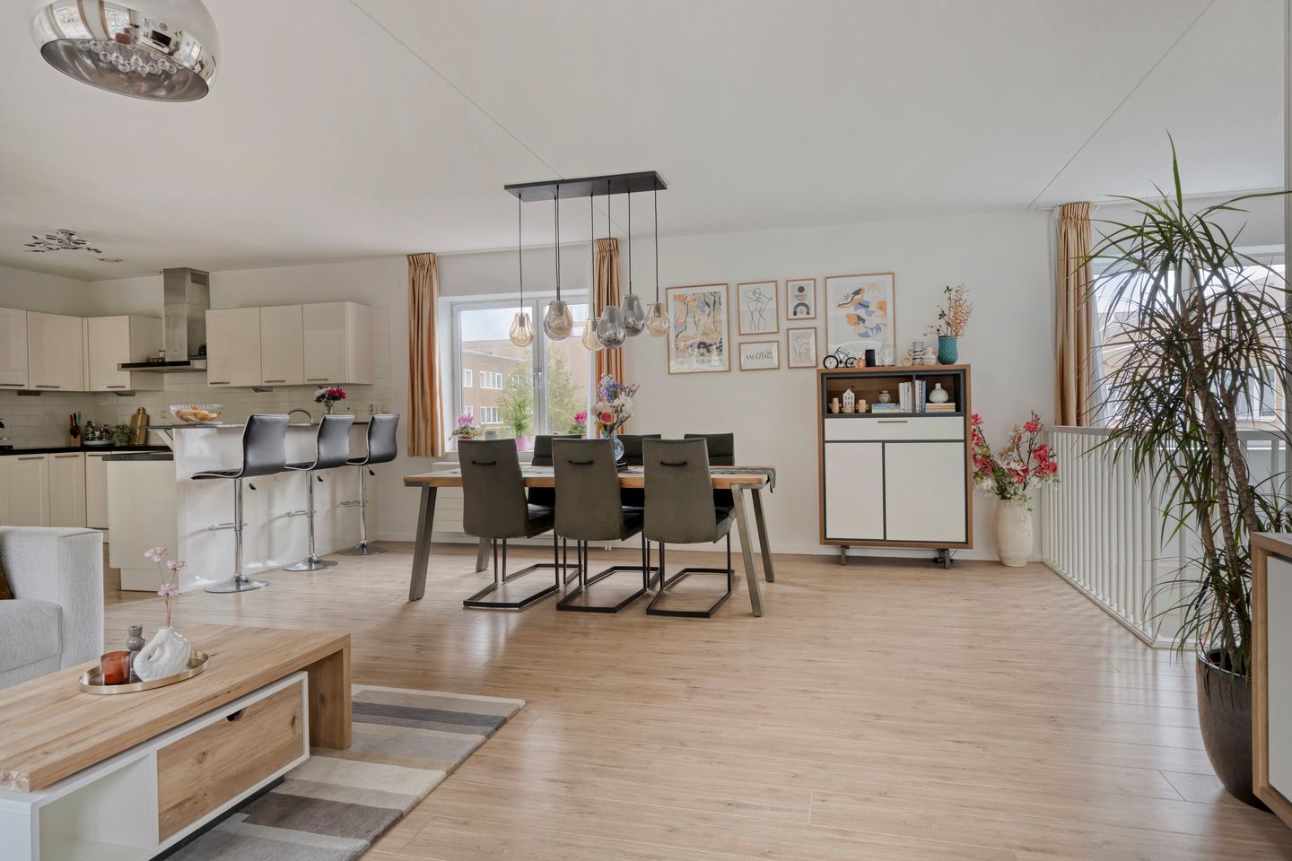 Photo 14 of Erich Salomonstraat 554