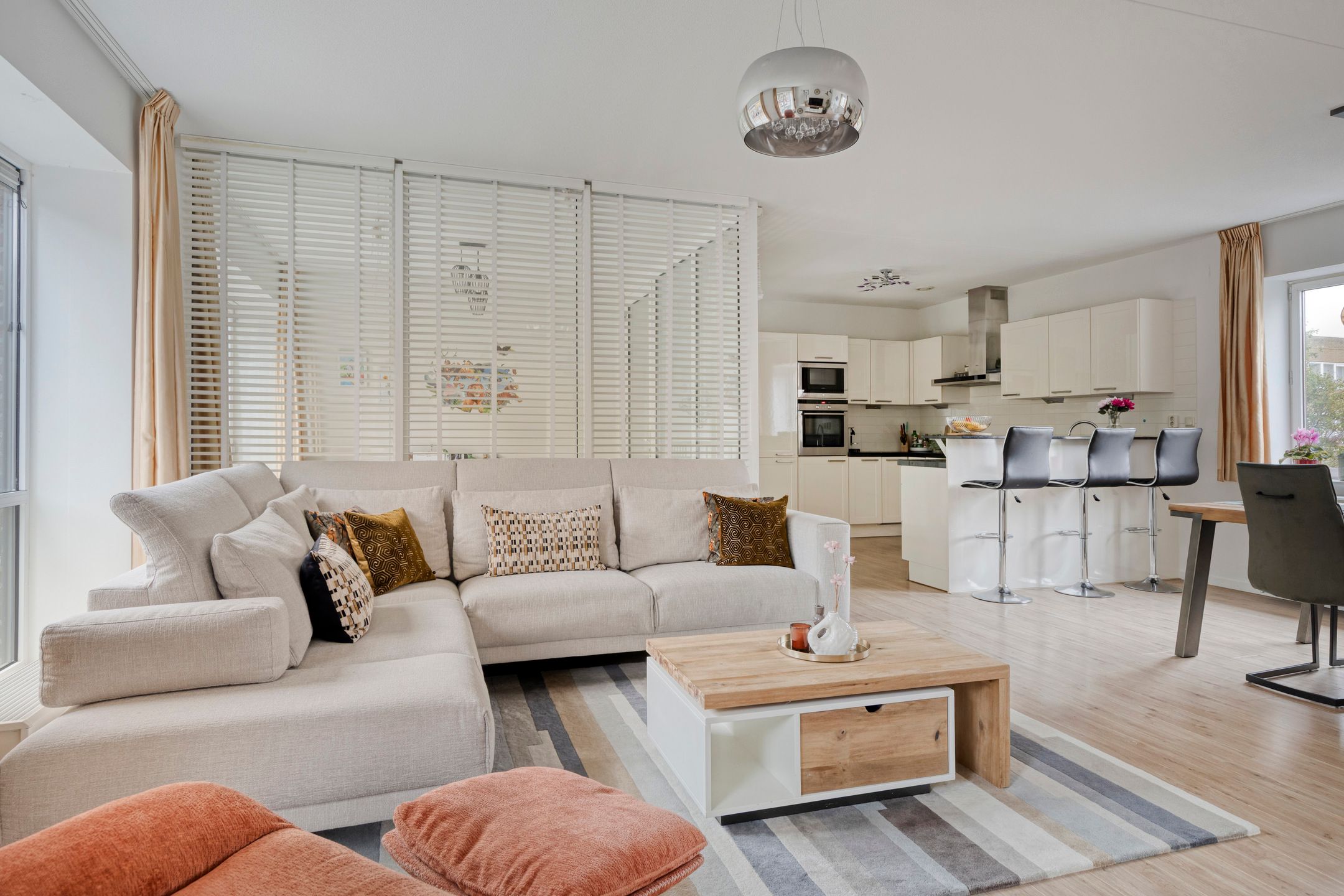 Photo 15 of Erich Salomonstraat 554