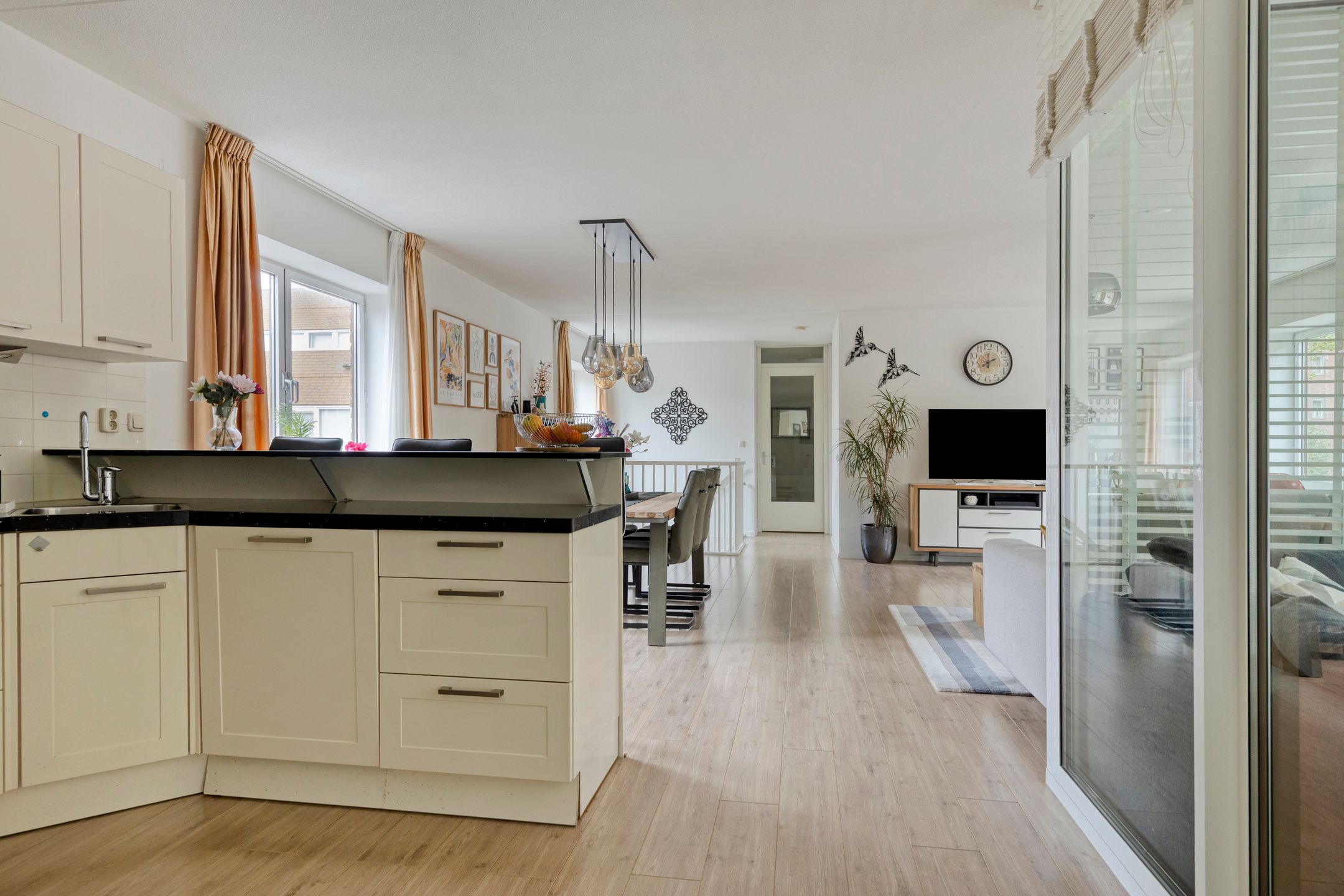 Photo 18 of Erich Salomonstraat 554