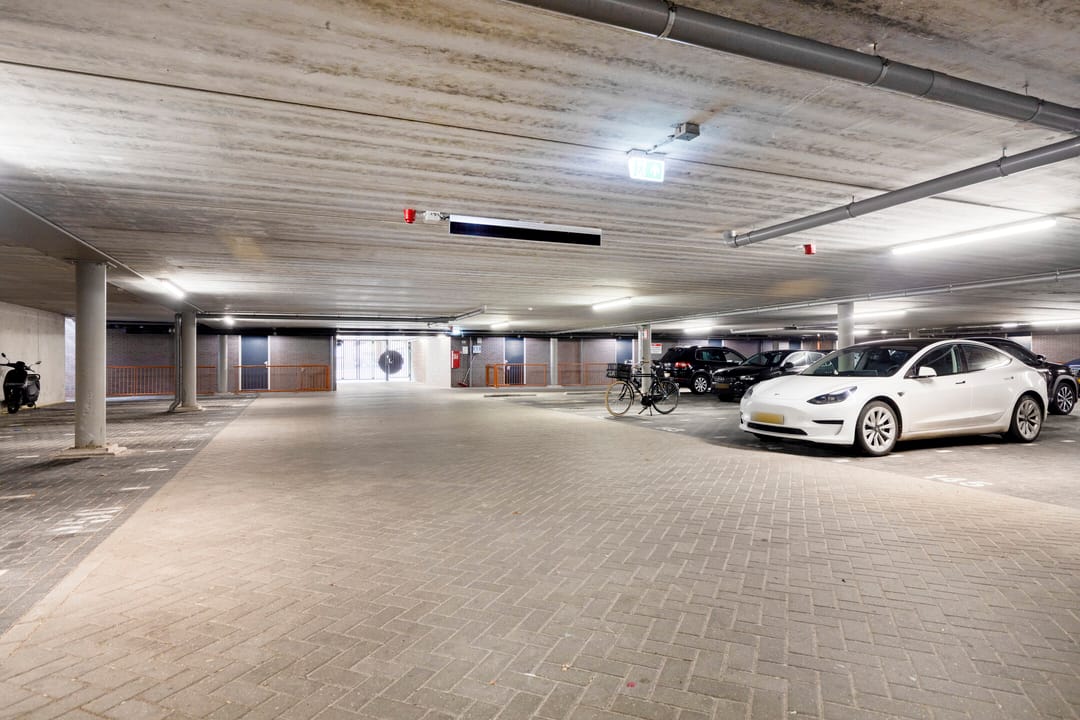 Photo 43 of Erich Salomonstraat 554