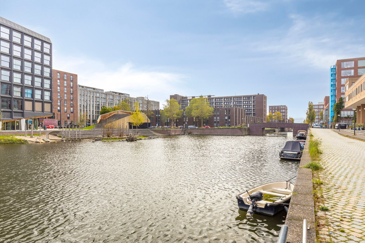 Photo 44 of Erich Salomonstraat 554