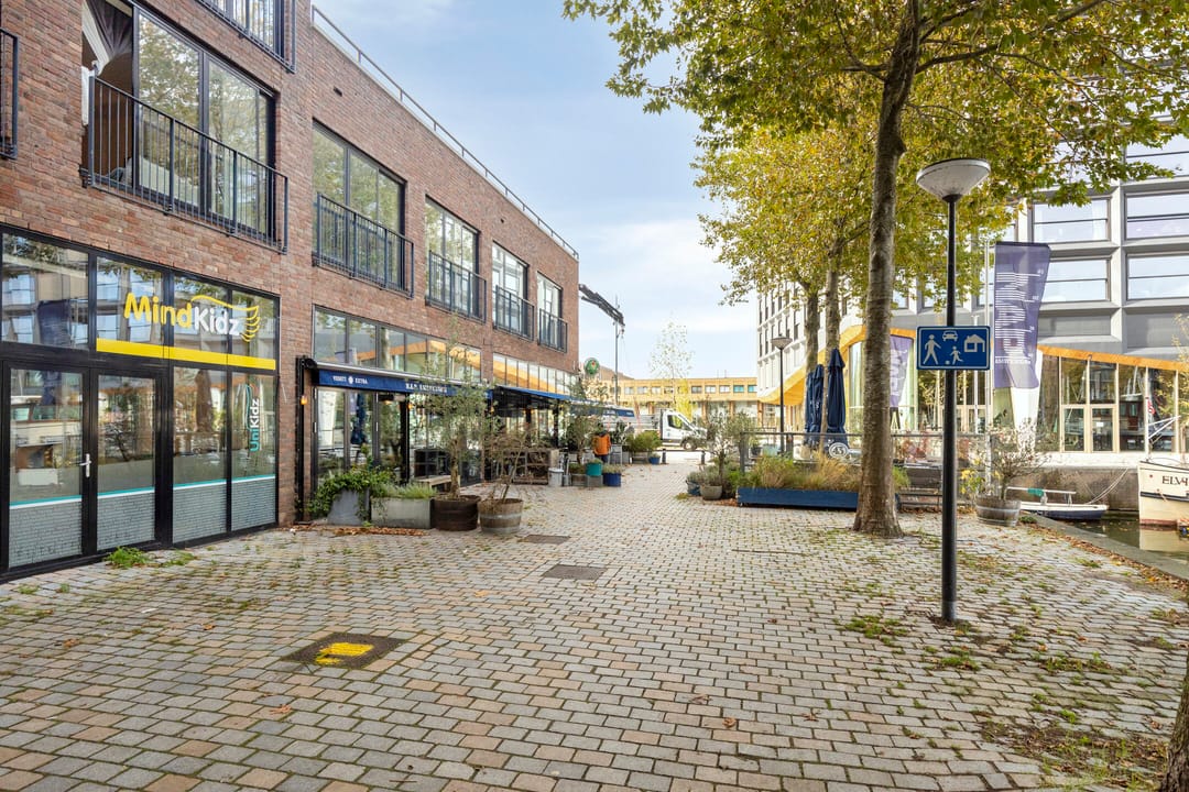 Photo 47 of Erich Salomonstraat 554