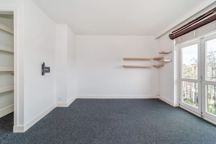 Photo 8 of Van Hoornbeekstraat 98