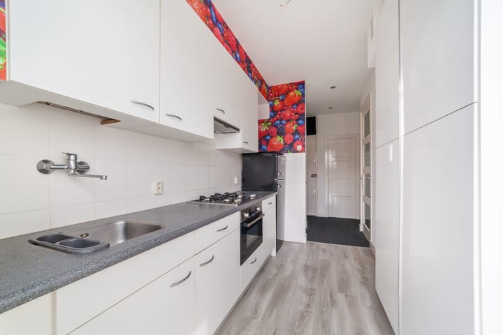 Photo 20 of Van Hoornbeekstraat 98