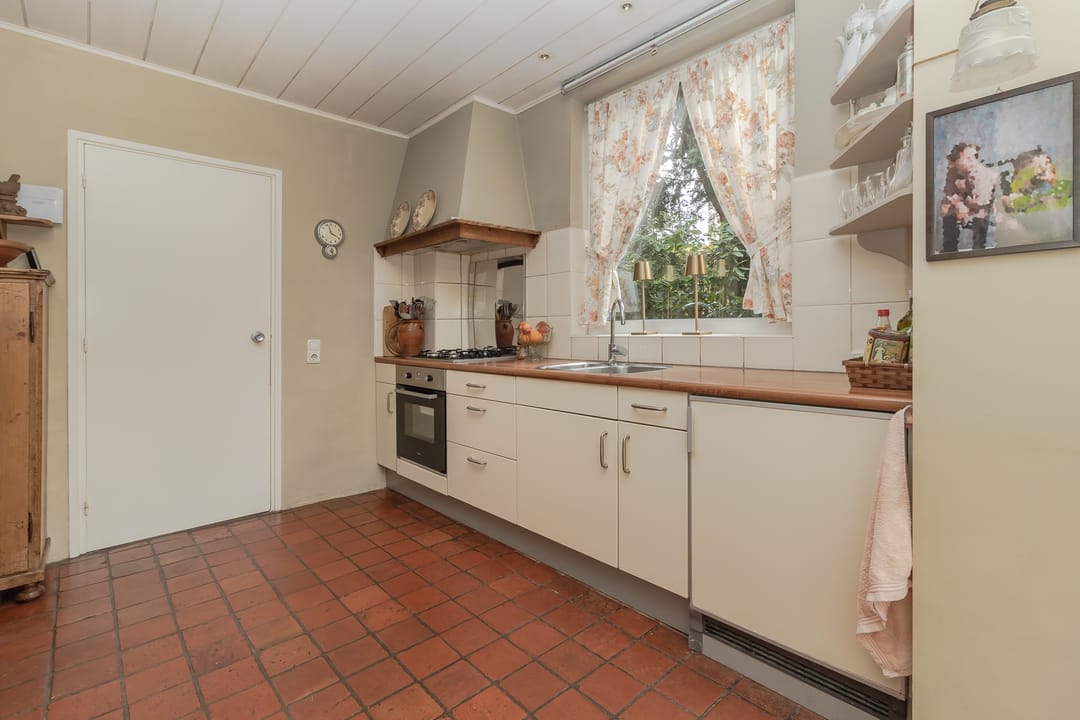 Foto 8 van Pastoor Arnold Somyasingel 1