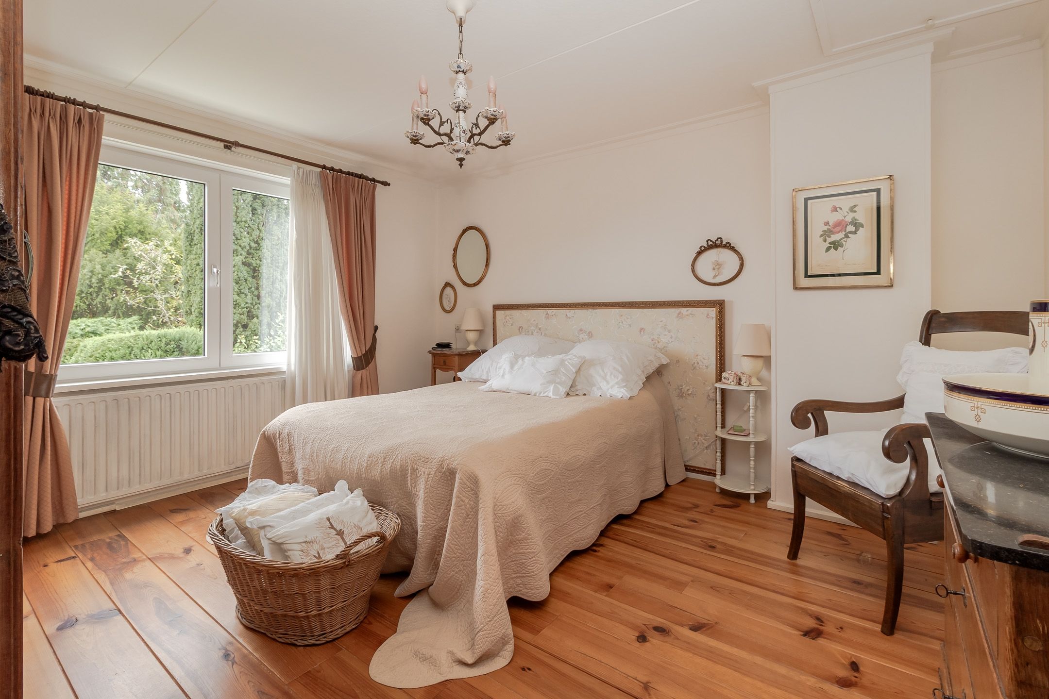 Foto 15 van Pastoor Arnold Somyasingel 1