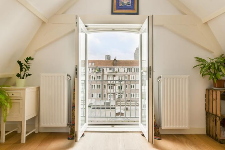 Photo 4 of Jan Bernardusstraat 14-E