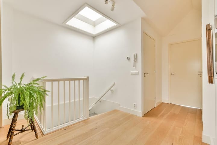 Photo 11 of Jan Bernardusstraat 14-E