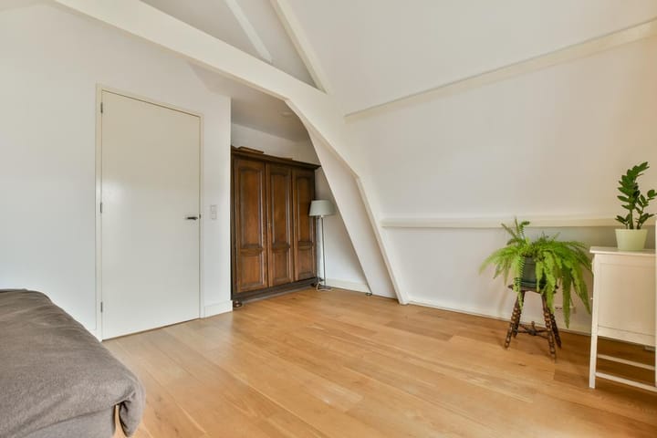 Photo 14 of Jan Bernardusstraat 14-E