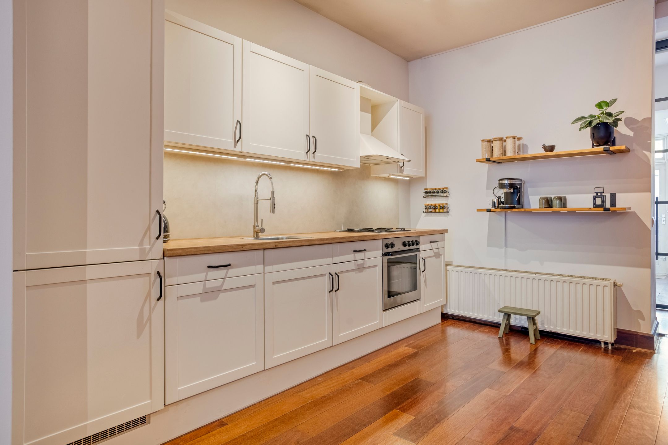 Foto 6 van Van Ostadestraat 59-H