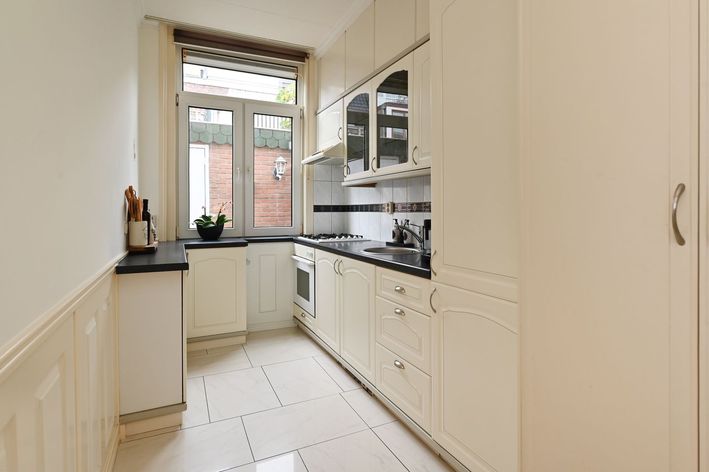 Photo 10 of Van Hoornestraat 38