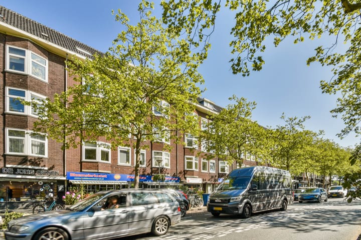 Photo 2 of Jan van Galenstraat 82-2