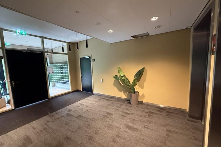 Photo 13 of Haarlemmerweg 766