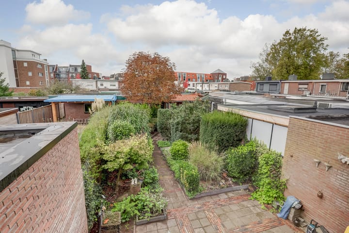 Photo 2 of Irenestraat 4