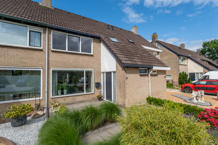 Foto 10 van Aysmastins 20