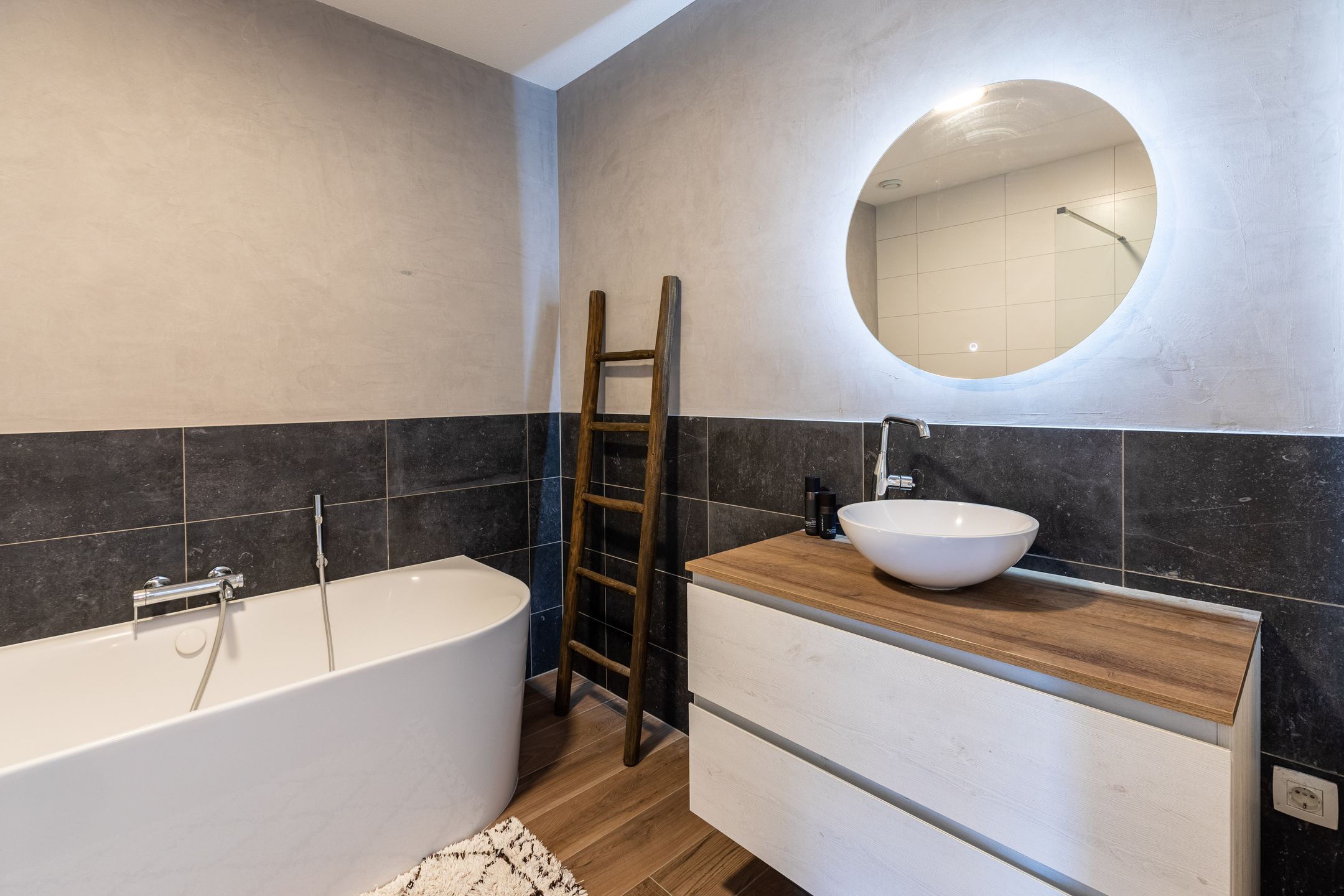 Photo 39 of Venlokas 9