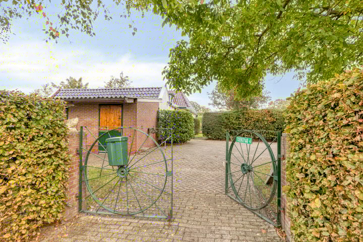 Photo 8 of Tsjerkepaad 4