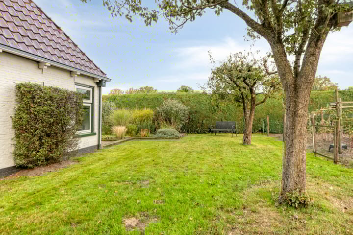 Photo 40 of Tsjerkepaad 4