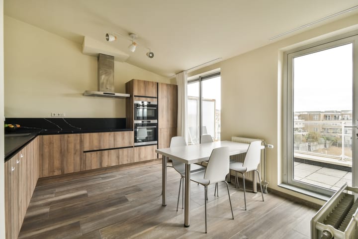 Photo 10 of Verzetsplein 34