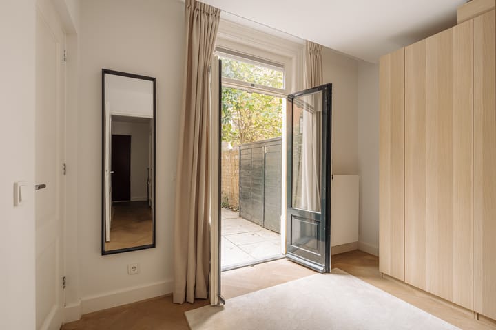 Photo 14 of Nicolaas Witsenkade 43-A