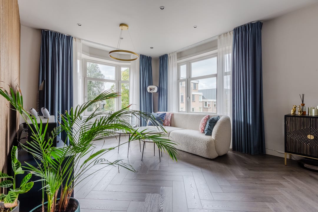 Photo 7 of Vrolikstraat 202-3