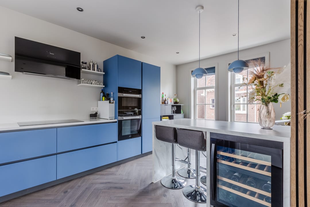 Photo 16 of Vrolikstraat 202-3