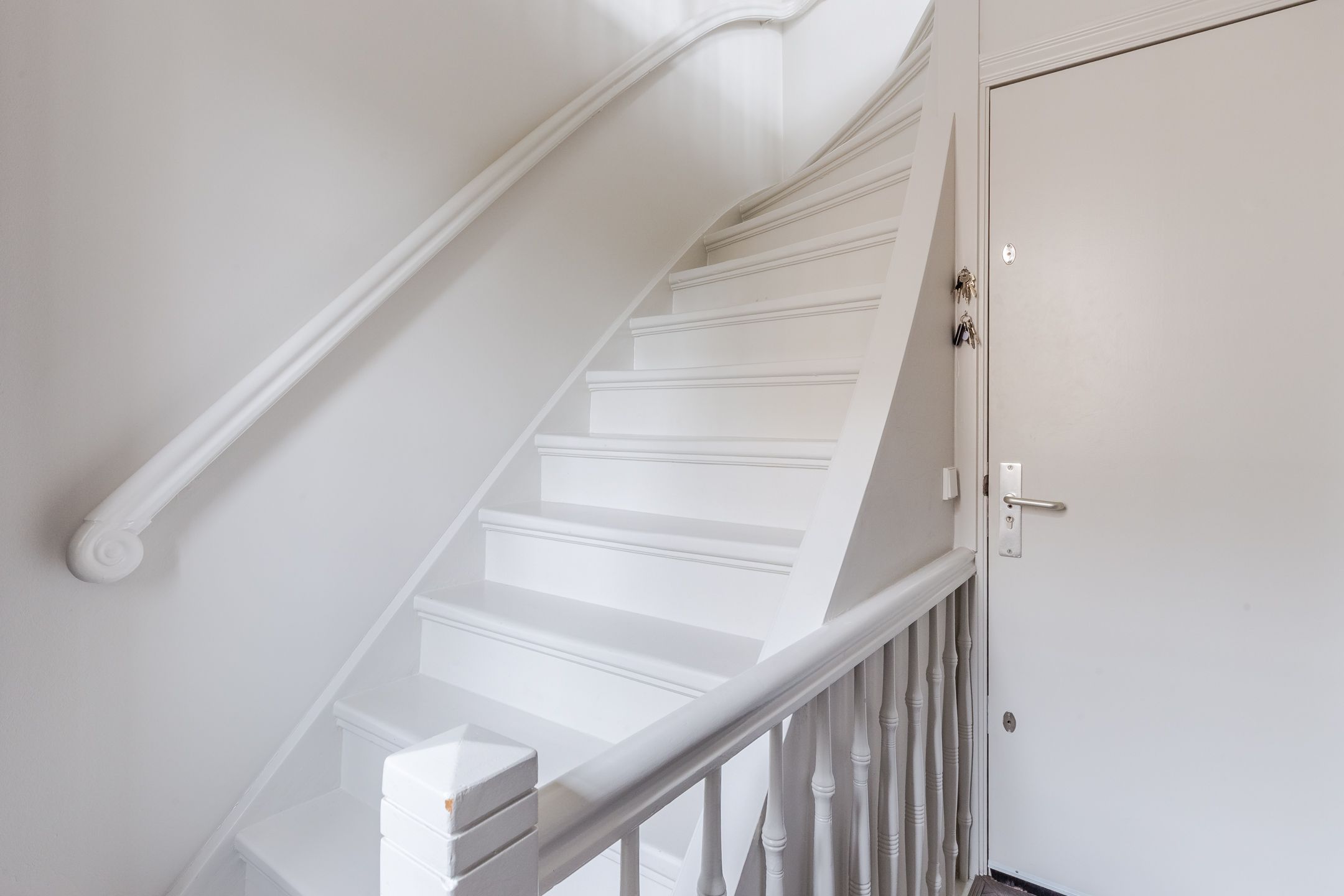 Photo 3 of Vrolikstraat 202-3