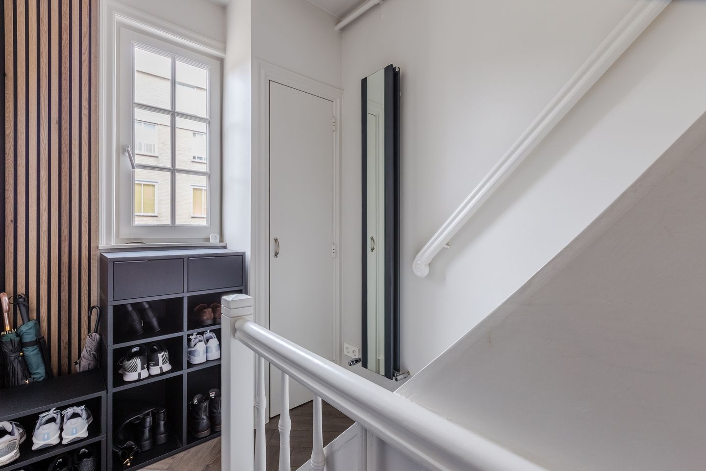 Photo 4 of Vrolikstraat 202-3