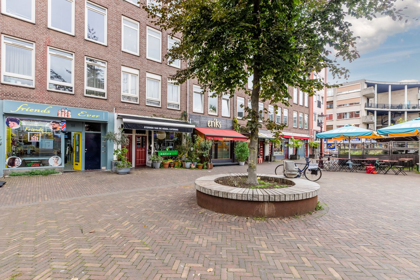 Photo 44 of Vrolikstraat 202-3