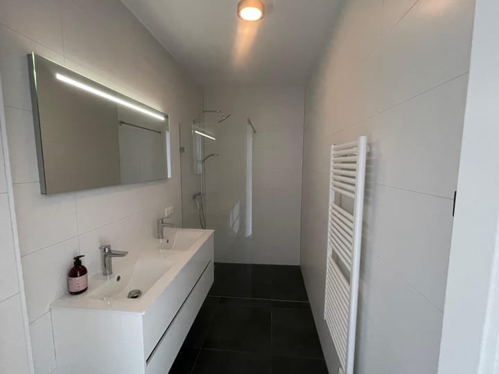 Photo 8 of Wilhelminastraat 61-A