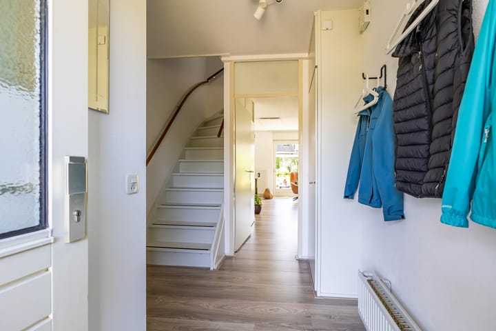 Foto 8 van Stelmaker 16