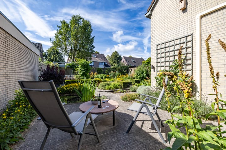 Foto 28 van Stelmaker 16