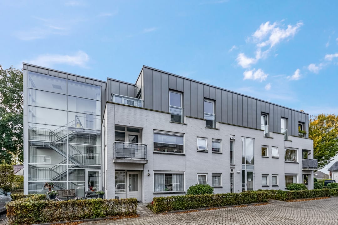 Foto 32 van Poelwijklaan 1-P