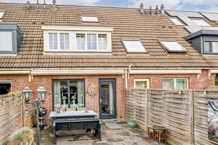 Photo 16 of Van Goghhof 91