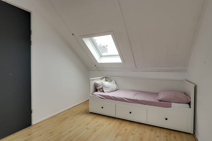 Photo 36 of Van Goghhof 91