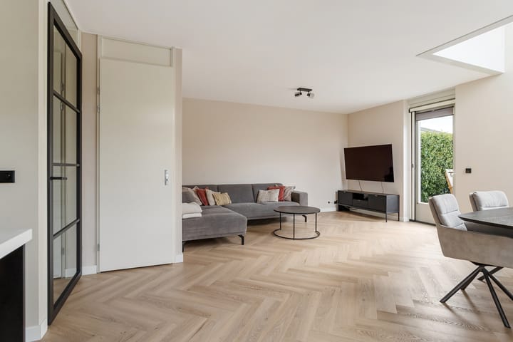 Foto 9 van Mattenbieslaan 4