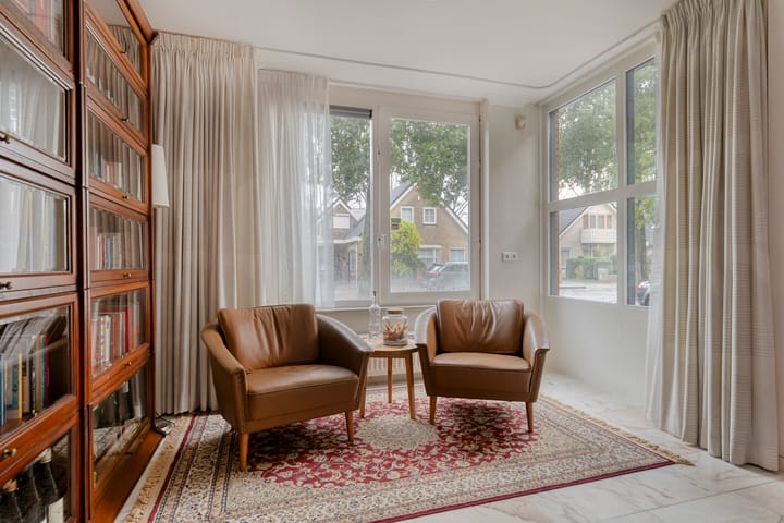 Photo 11 of Jacob Obrechtlaan 29