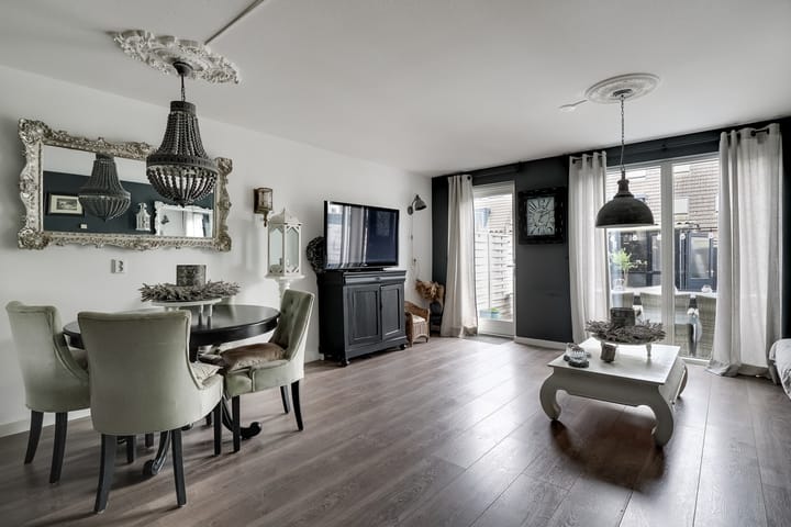 Photo 3 of Van Goghhof 91