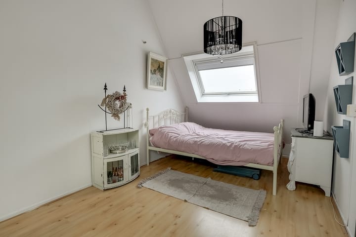 Photo 4 of Van Goghhof 91