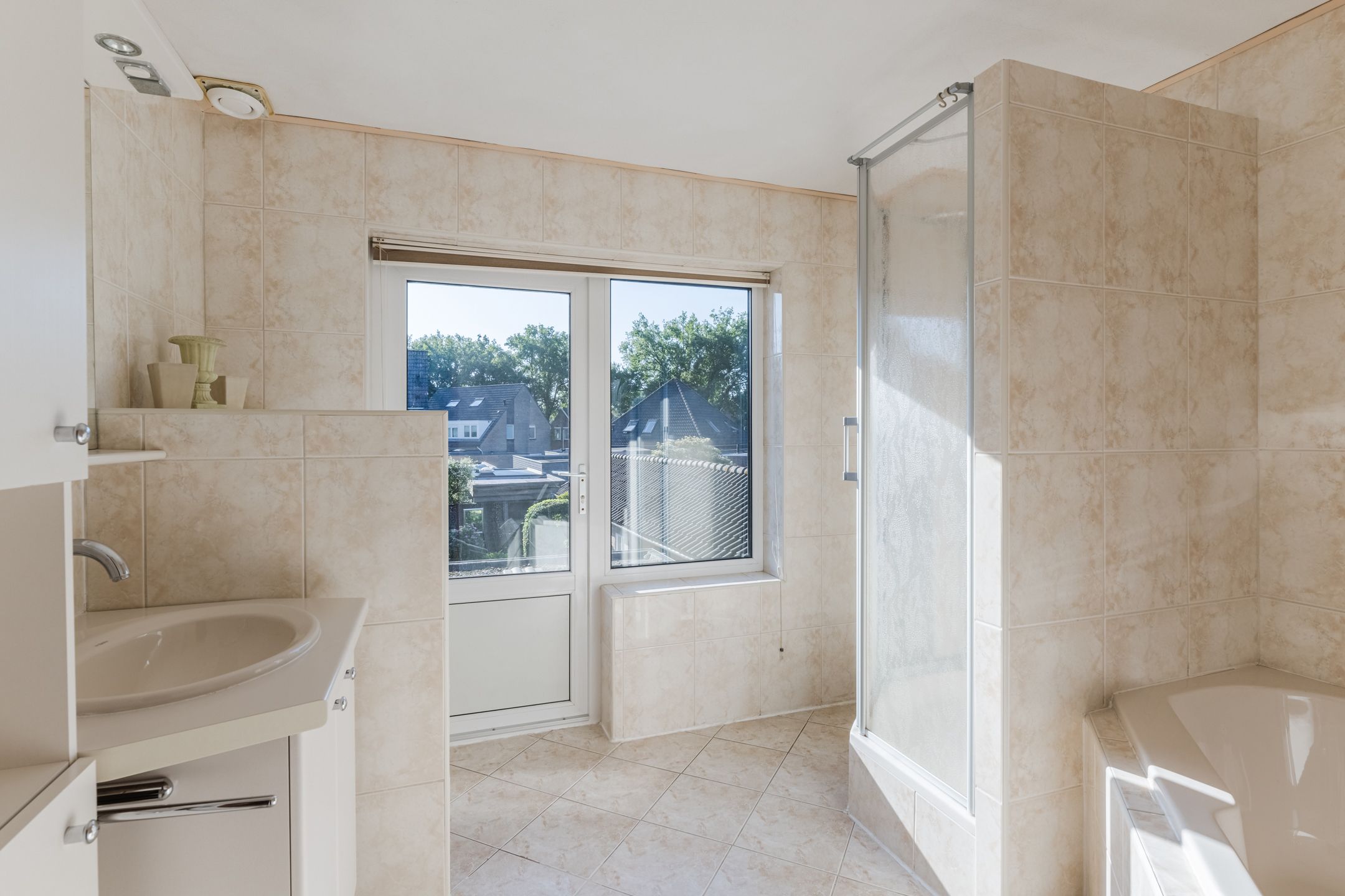 Photo 24 of Veenstraat 26