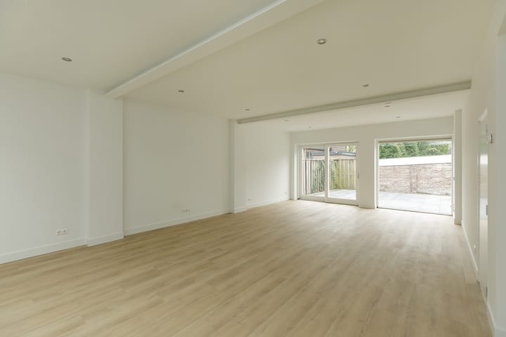 Photo 4 of Hilvertsweg 9-A